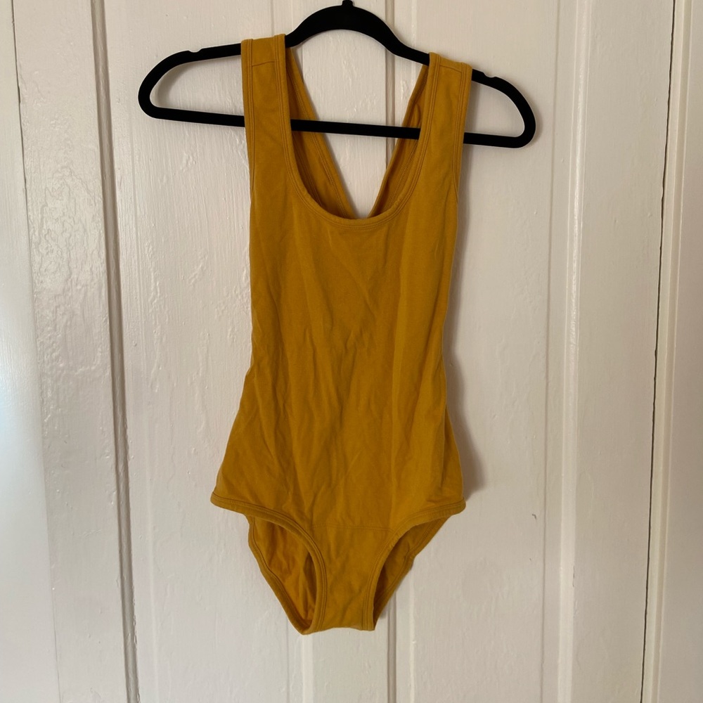 ARQ Cleo Leo size M